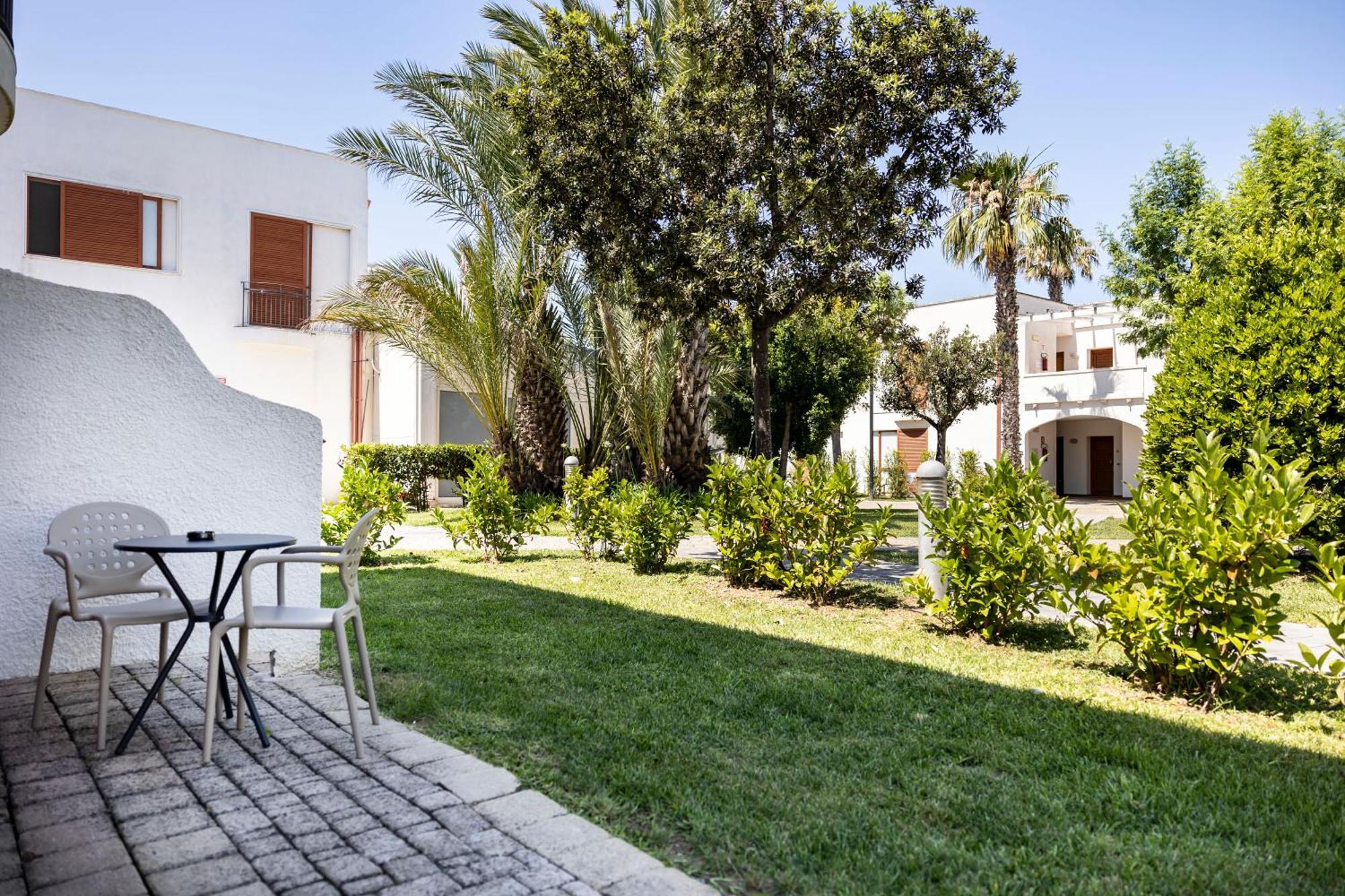Blu Salento Village Sant Isidoro  Luaran gambar