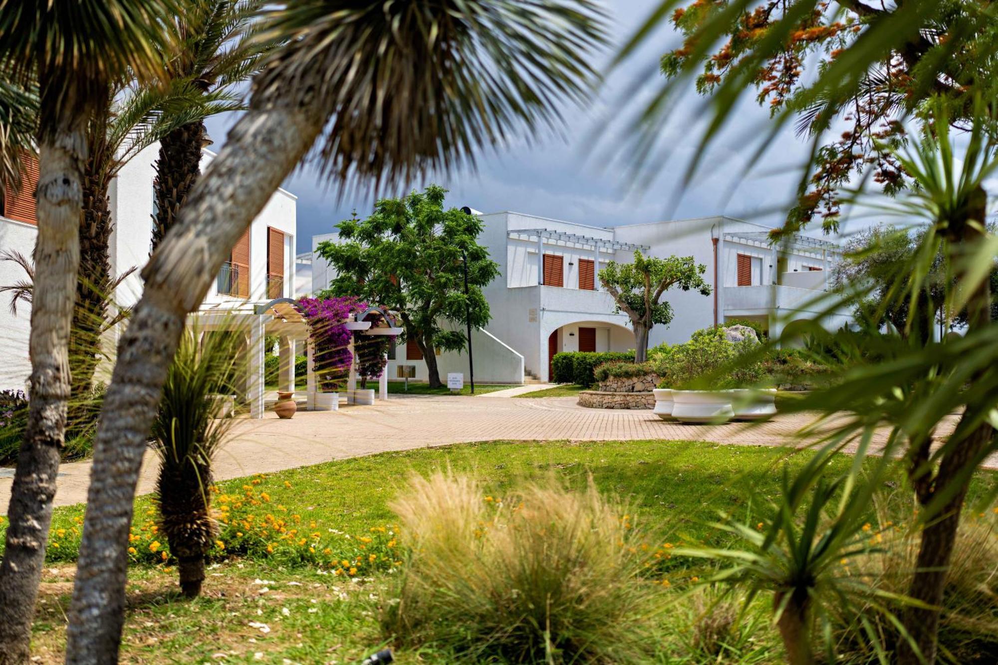 Blu Salento Village Sant Isidoro  Luaran gambar