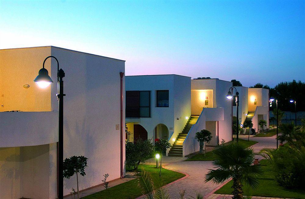 Blu Salento Village Sant Isidoro  Luaran gambar